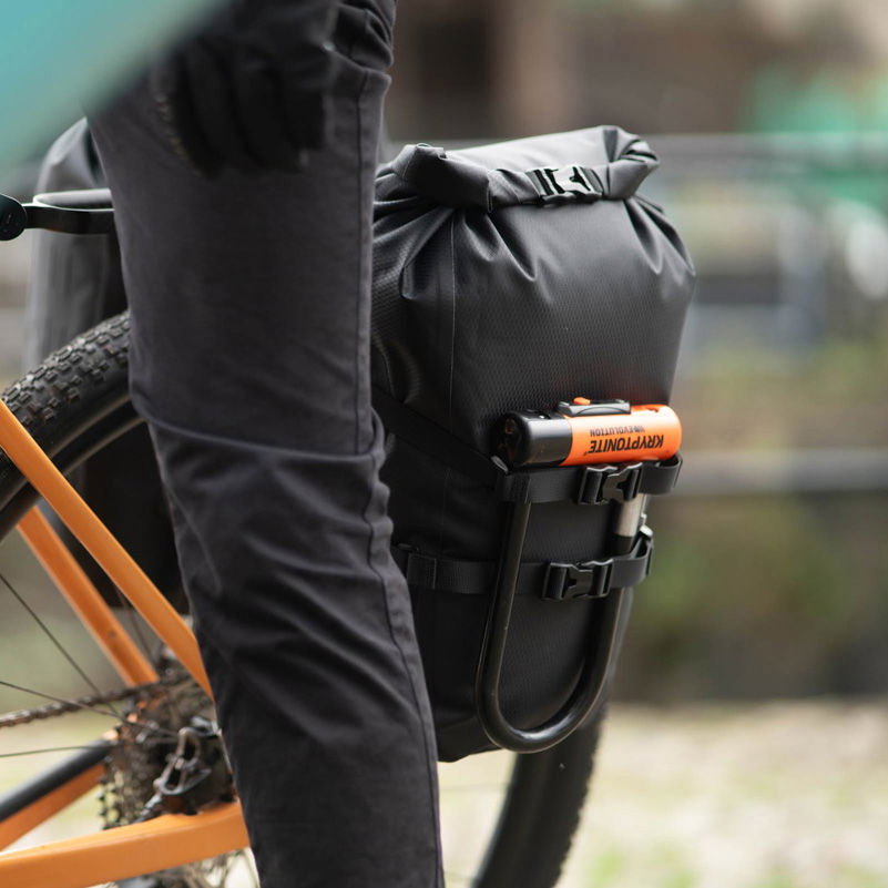 Commuter With Lock 