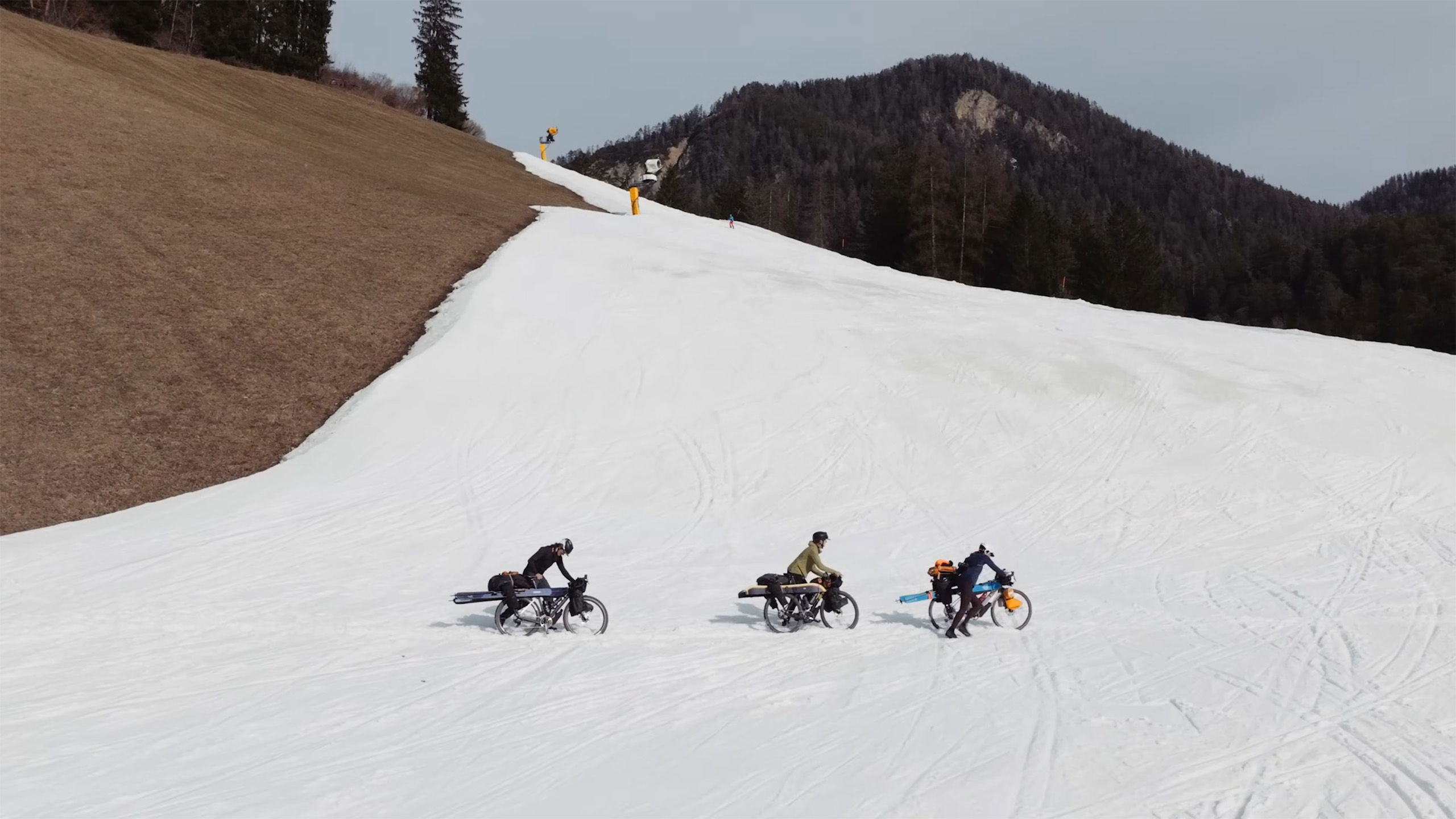 RIDE TO SKI TAILFIN