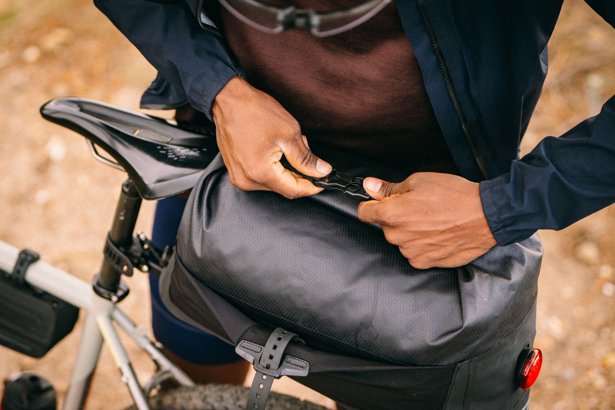 AP18 Rack Top Bag - Tailfin Cycling