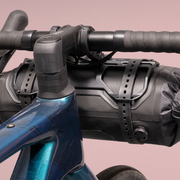 Tailfin Bar Cage テールフィン ハンドルバー用 バーケージ Bar Cage (+ Bag) - Tailfin Cycling