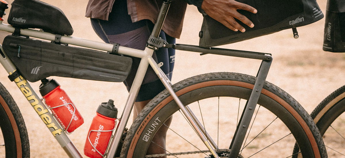 Tailfin Alloy Rack サードパーティパニアアダプター付き Tailfin Alloy Rack サードパーティパニアアダプター付き Third