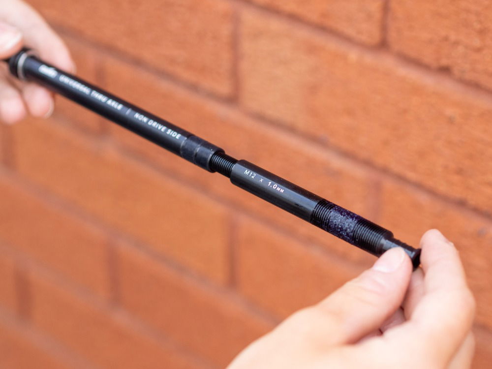 assembling the Universal Thru Axle 