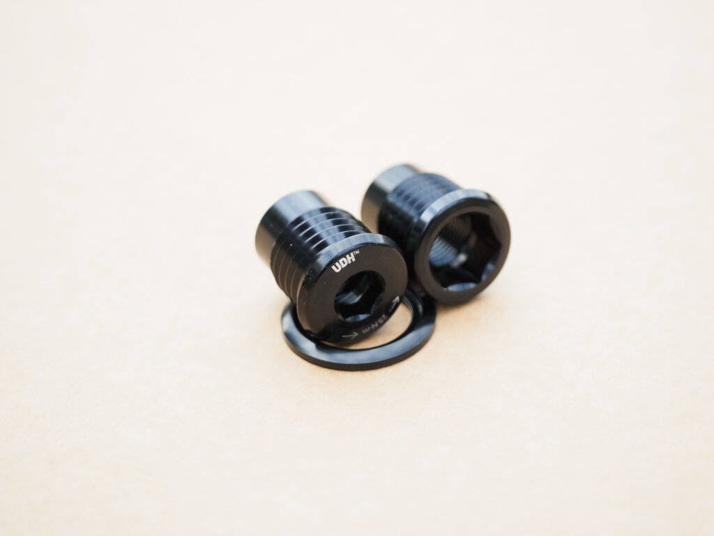 Comparing SRAM's UDH bolt (8mm hex) with Tailfin's UDH Adaptor (12mm hex)