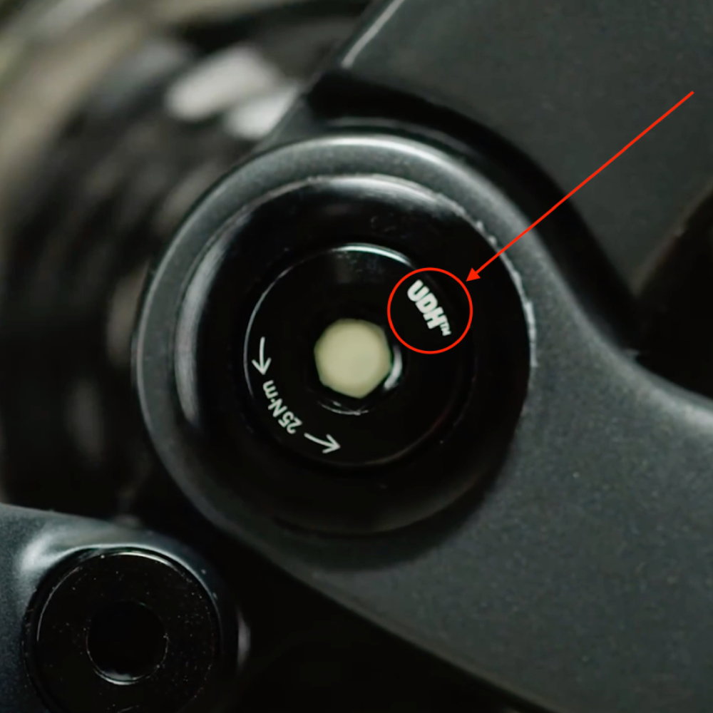 A SRAM UDH rear axle bolt to help you choose a Tailfin adaptor.